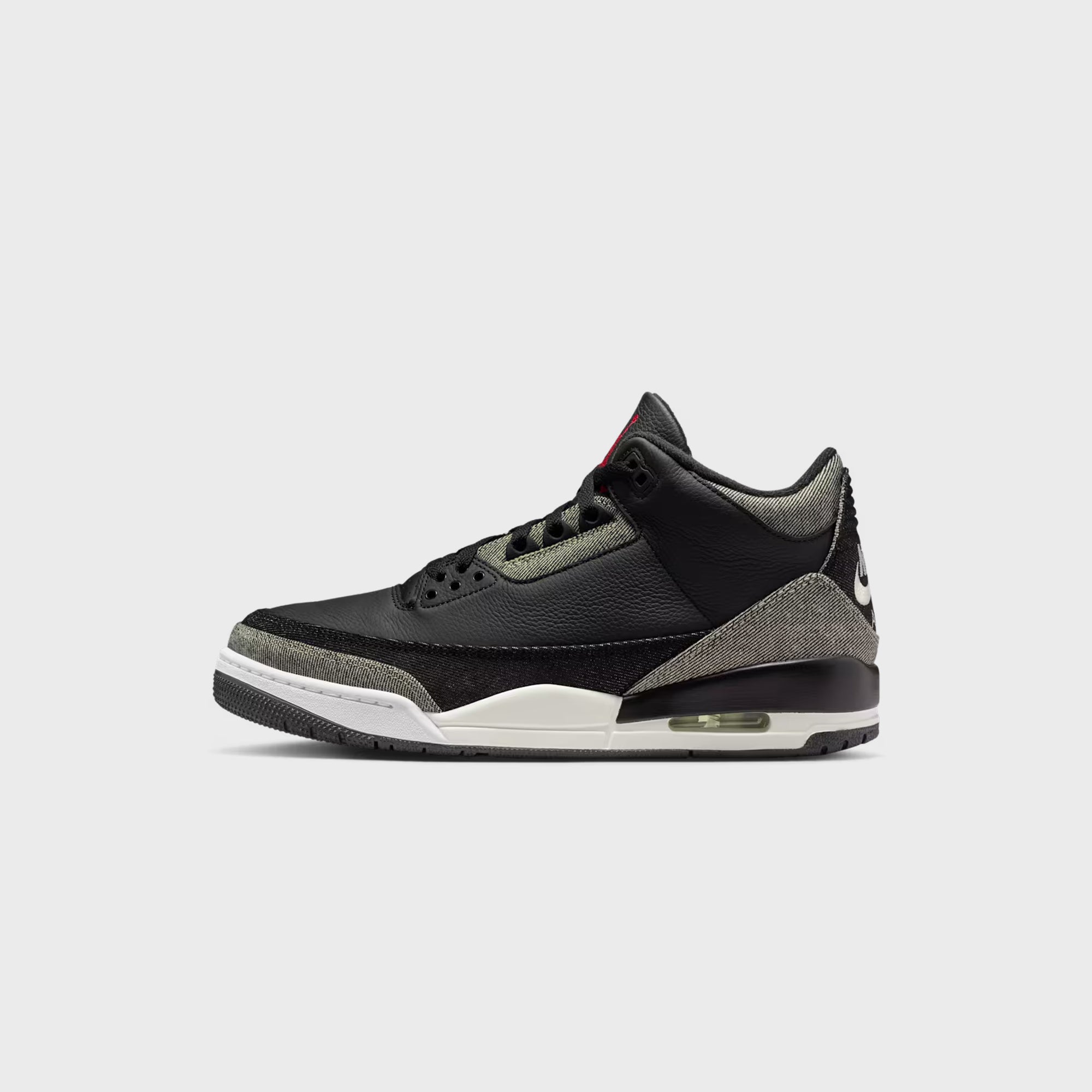 エア ジョーダン 3 x Levi's® リーバイス　キッズスニーカー Jordan x Levi's Air Jordan 3 - Denim / Black / Gym Red – Kith Canada
