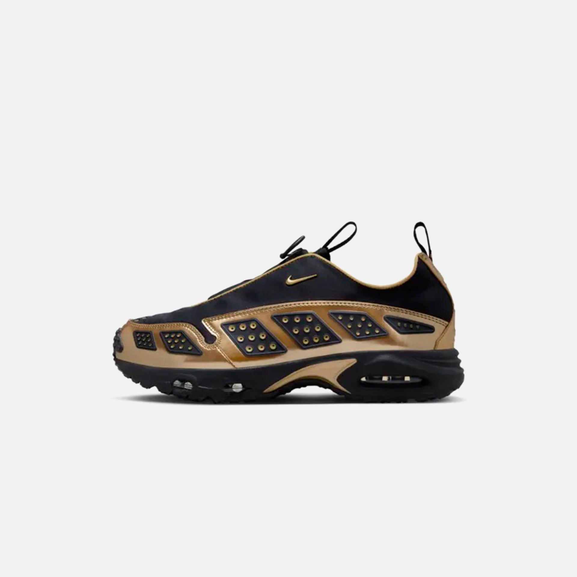 Nike WMNS Air Max SNDR - Black / Dark Smoke Grey / Metallic Gold