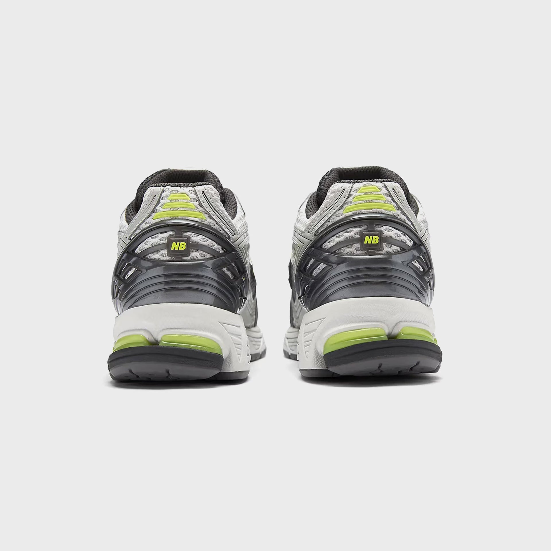 New Balance 1906R - Light Silver Metallic / Alkaline Green