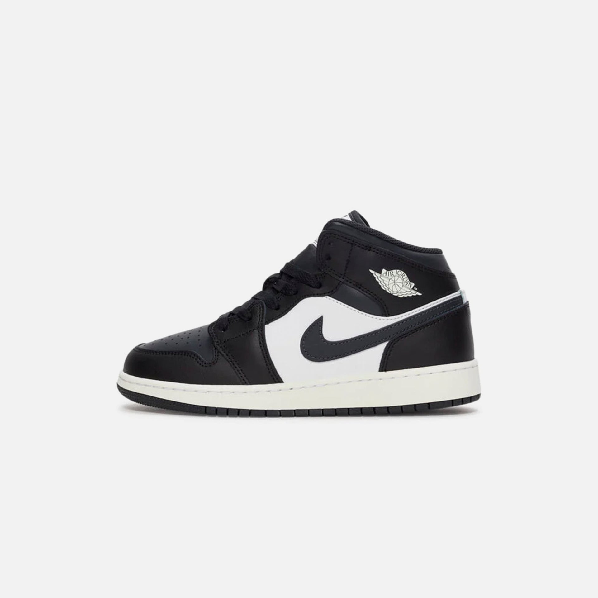 Nike GS Air Jordan 1 Mid - Black / Summit White / Off Noir