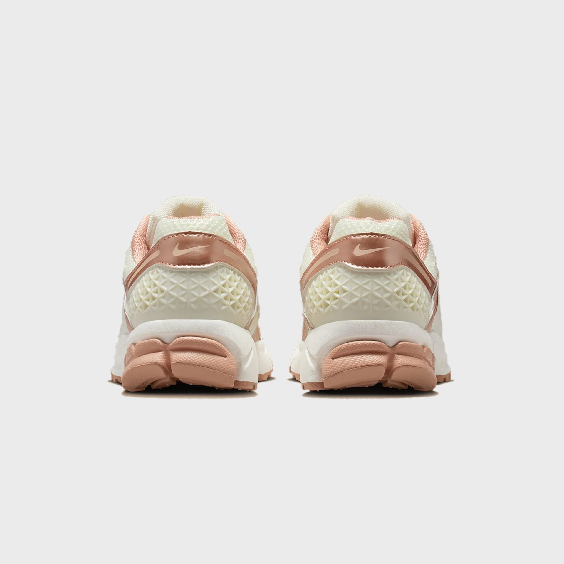 Nike WMNS Zoom Vomero 5 - Sail / White / Rose Gold
