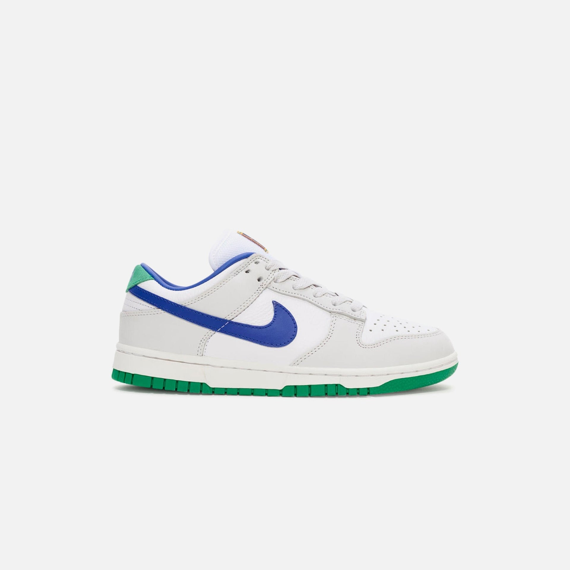 Nike WMNS Dunk Low PRM - White / Photo Blue / Photon Dust / Stadium Green