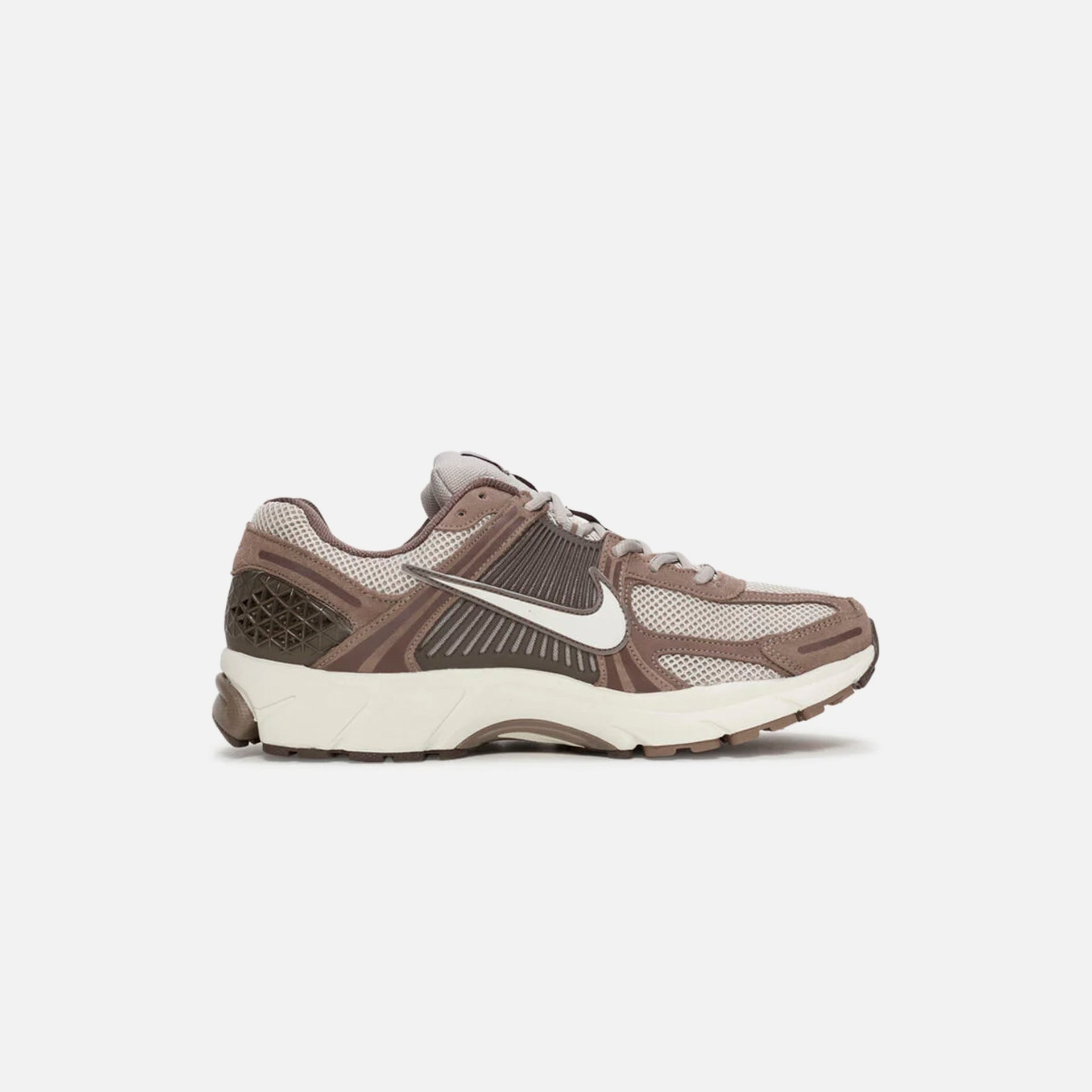 Nike Zoom Vomero 5 - College Grey / Mink Brown / Light Orewood Brown / Sail