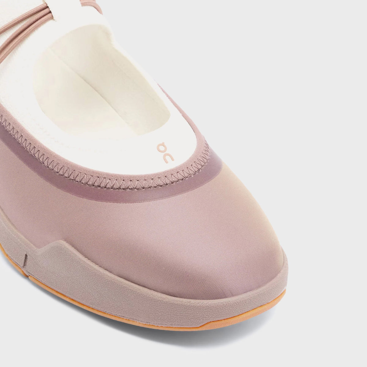 On Running WMNS Cloudnova Moon Mary Janes - Clove / Ivory