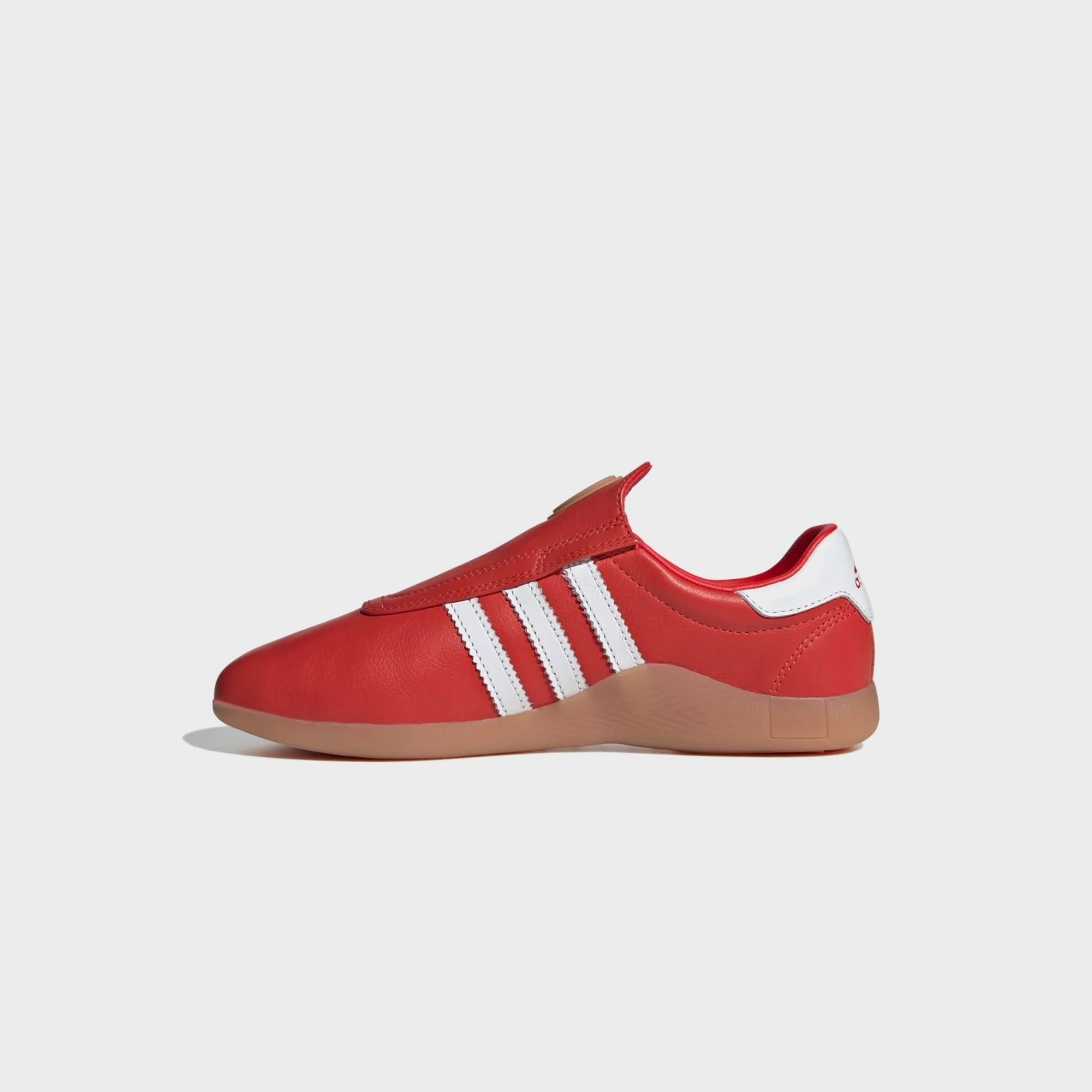 スニーカー Taekwondo Mei Sneakers adidas WMNS Taekwondo Mei - Red / Cloud White / Gum – Kith