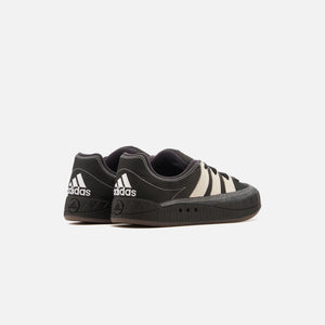 adidas Adimatic - Core Black / Footwear White / Carbon