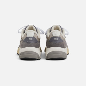 New Balance Made in USA 990v6 - Castlerock / Moonrock