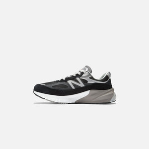 New Balance 990V6 - Black